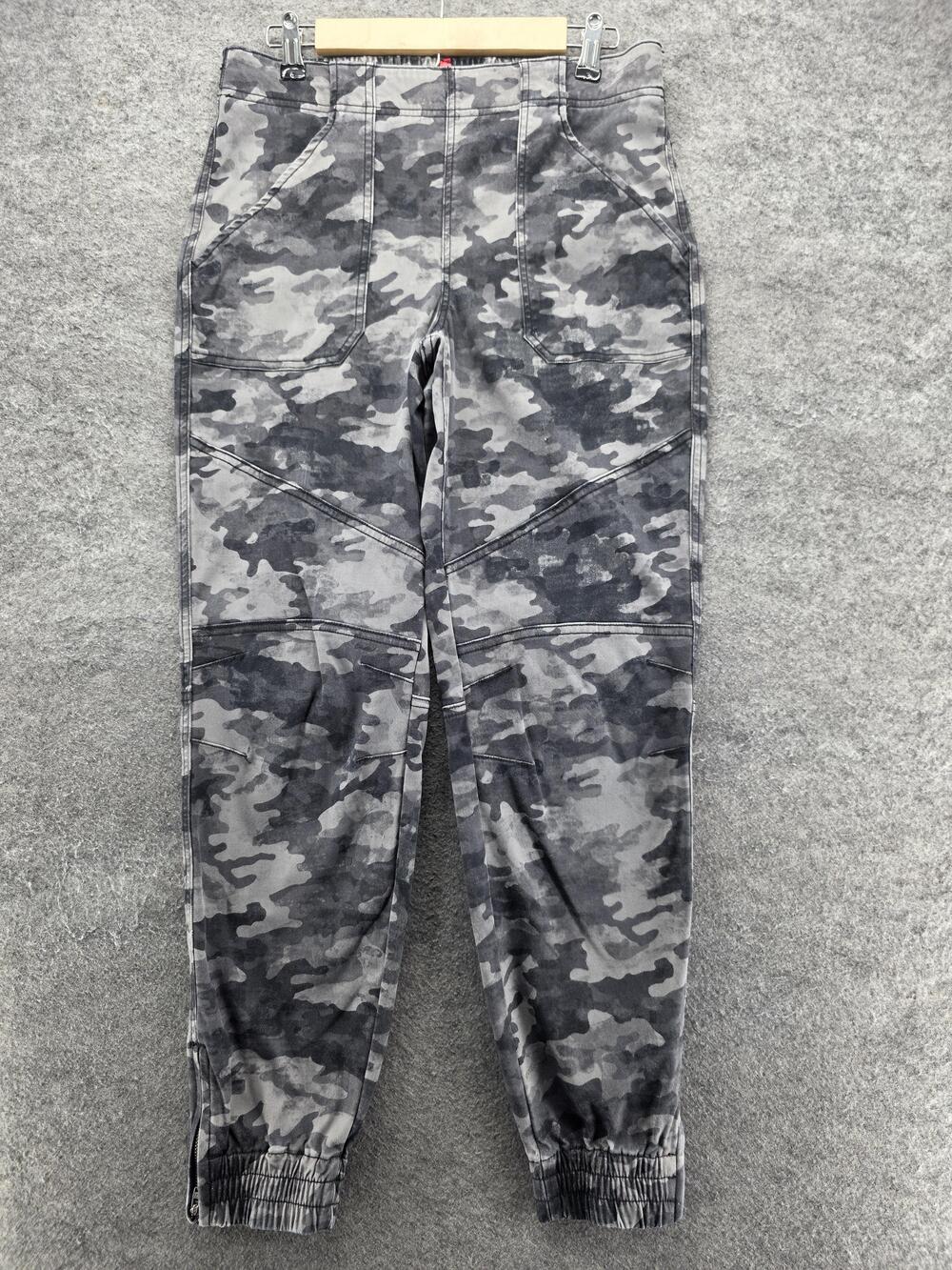 SPANX Pants Womens L Gray Camouflage Jogger Elastic Waist Pockets 29 Inseam